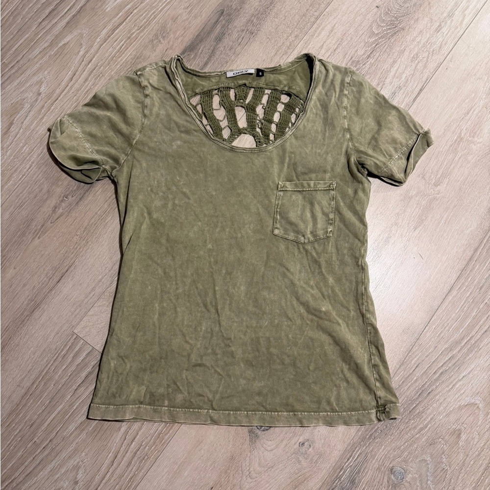 Only‎ Olive Short Sleeve Top with Pocket and Skull cut out back